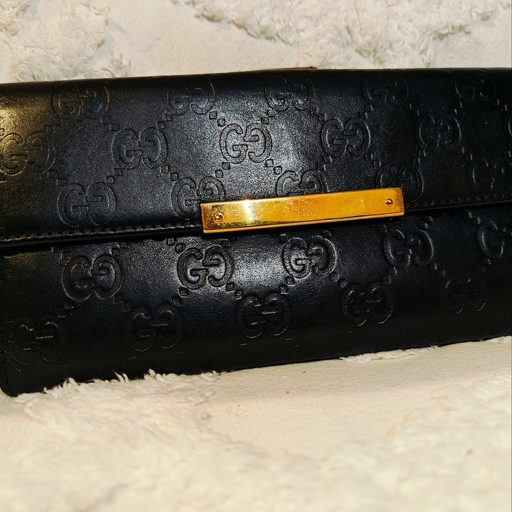 Black GUCCI Continental Flap Wallet